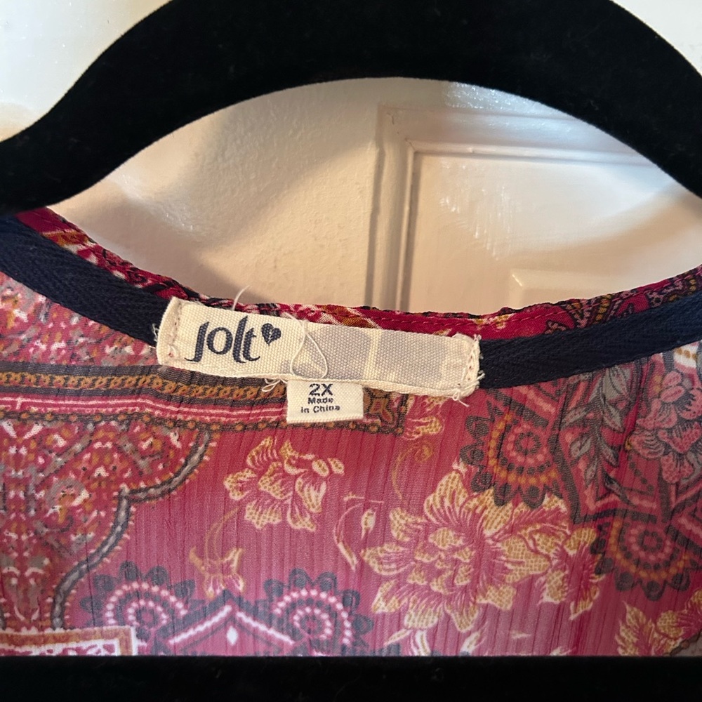 Jolt Multicolor Patterned Top - Picture 2 of 2